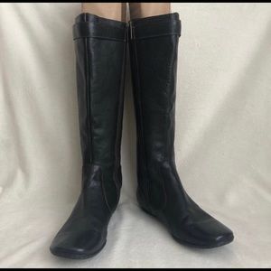Size 8 born Leather boots. Black.  1/2 inch heel